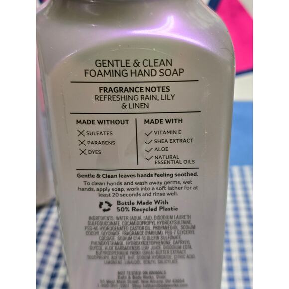 BBW Fresh Rainfall & Linen Gentle & Clean Foaming Hand Soap 2 Pack Flower Design - Picture 2 of 2